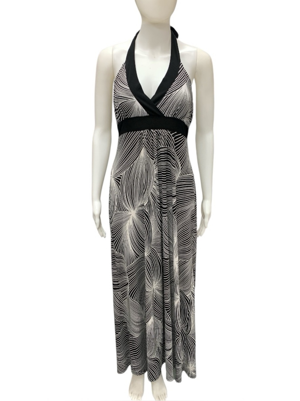 Lori M Black & White Halter Maxi Dress - Elegant Summer Dress Size M